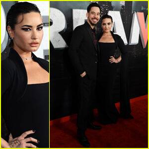 Demi Lovato Gives 'Final Girl' Energy at 'Scream 6' World Premiere - www.justjared.com - New York