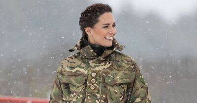 Princess Kate Wears Military Camouflage While Participating in Battlefield Training Exercises With British Army: Photos - www.usmagazine.com - Britain - Los Angeles - California - Ireland - Ukraine - Beyond