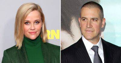 Reese Witherspoon Spotted Without Wedding Ring After Announcing Jim Toth Divorce - www.usmagazine.com - Nashville - Tennessee