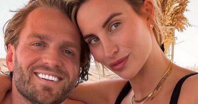 Pregnant Ferne McCann 'couldn't be more grateful' as she shows off baby bump - www.ok.co.uk