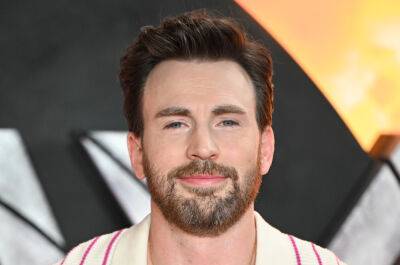 Chris Evans Says He’s ‘Avoided Hosting ‘SNL’ Like The Plague For Years’: ‘It’s Terrifying To Me’ - etcanada.com - Canada