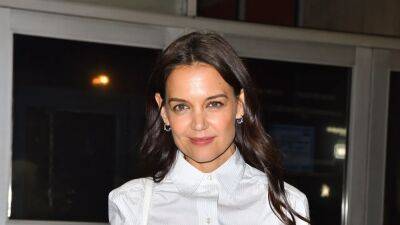 Katie Holmes Paired a Shirt-Dress With a Deconstructed Skirt - www.glamour.com - New York