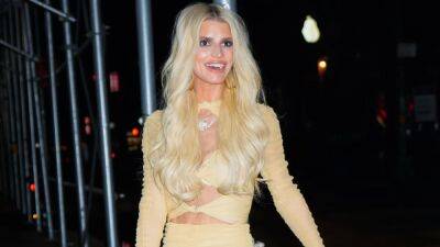 Jessica Simpson Sizzles in a Series of Edgy Looks While Out in New York City - www.etonline.com - New York - Manhattan