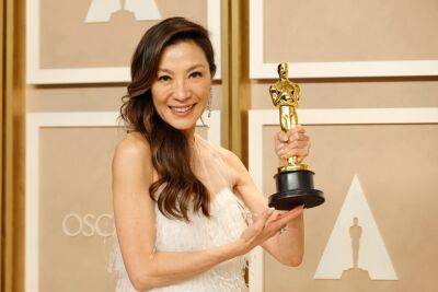 Michelle Yeoh Takes Oscar Trophy To Her Father’s Grave In Malaysia: ‘Wouldn’t Be Here Without My Parents Support’ - etcanada.com - Malaysia