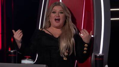 'The Voice' Sneak Peek: Kelly Clarkson Gets Angry About Knockout Decision Between Cait Martin and Kala Banham - www.etonline.com - Houston