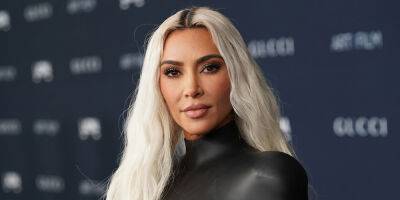 Kim Kardashian's New Bikini Photo Sparks Photoshop Questions After Fans Notice Her Fingers Look Wrong, But They're Missing One Crucial Detail! - www.justjared.com