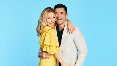 Kelly Ripa and Mark Consuelos on Becoming ‘Live’ Co-Hosts: ‘You Might Not Even Know We’re Married if You Saw Us Interact on Set’ - variety.com