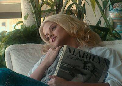 ‘You Don’t Know Me’ Trailer Shares Glimpses Of Anna Nicole Smith Beyond Tabloid Narratives - etcanada.com - USA - Smith - Beyond