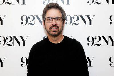 Ray Romano Reveals He Underwent Heart Surgery After Doctors Found A 90 Per Cent Blocked Artery - etcanada.com - county Queens