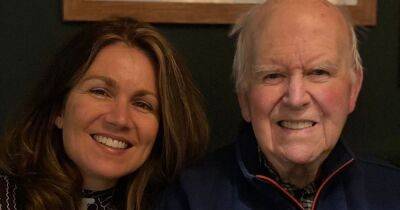 GMB's Susanna Reid shows off natural beauty in fresh-faced snap with rarely-seen dad - www.ok.co.uk - Britain - county Barry