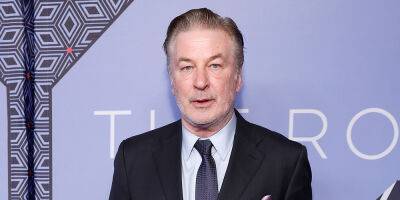 Alec Baldwin Returns to Work on 'Rust' After Criminal Charges From Tragic Shooting Were Dropped - www.justjared.com - New York