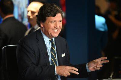 Late-Night Hosts Take Shots At Tucker Carlson Over Fox News Firing: ‘An Absolutely Delightful Shock’ - etcanada.com