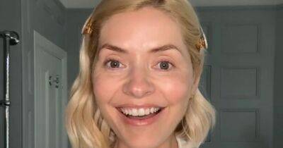 Holly Willoughby goes completely make-up free to expose 'bane of my life' issue - www.ok.co.uk
