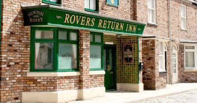 Coronation Street confirms iconic character's death as family rush to their bedside - www.msn.com