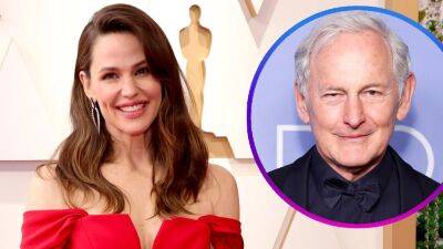 Jennifer Garner Gushes Over 'Alias' Reunion With Victor Garber on 'The Last Thing He Told Me' (Exclusive) - www.etonline.com