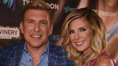 Lindsie Chrisley Says Parents Were 'Welcomed With Open Arms' to Prison, Fellow Inmates Have Seen Reality Show - www.etonline.com
