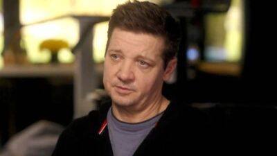 Jeremy Renner's Neighbor Recalls Actor's Serious Injuries After Snowplow Accident: 'So Much Blood' - www.etonline.com - state Nevada - county Reno - county Washoe - county Sawyer