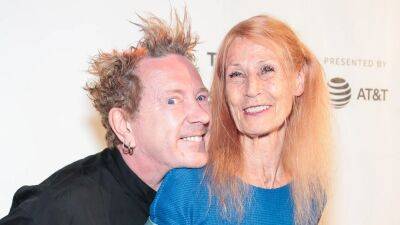 Sex Pistols' Johnny Rotten's Wife of Nearly Five Decades Dead at 80 After Alzheimer's Battle - www.etonline.com - New York - Los Angeles