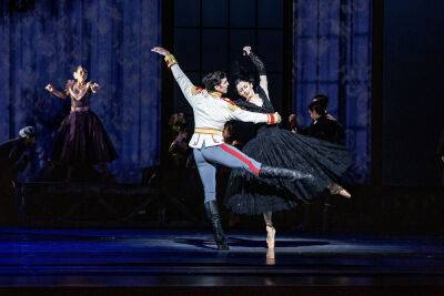 Editor’s Pick: The Joffrey Ballet’s ‘Anna Karenina’ at the KenCen - www.metroweekly.com - Australia - Russia