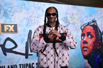 Snoop Dogg Is Officially Competing With Ryan Reynolds In Bid To Buy The Ottawa Senators - etcanada.com - county Reynolds - city Ottawa