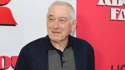 Robert De Niro Talks Life With Baby No. 7 on 1st Red Carpet Since Announcing New Child (Exclusive) - www.etonline.com - New York - Chelsea