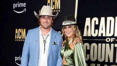 Lainey Wilson Is Smitten Over Her ‘Hot Date’ to the 2023 ACM Awards (Exclusive) - www.etonline.com - Texas - Alabama - Tennessee