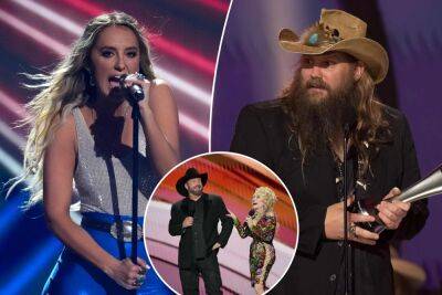 Lainey Wilson triumphs at Academy of Country Music Awards; Chris Stapleton wins top honor - nypost.com