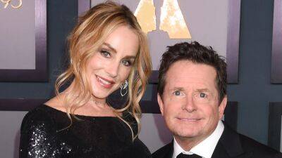 Michael J. Fox Says He Fell in Love With Wife Tracy Pollan When She Called Him a 'F**king A**hole' - www.etonline.com - New York - county Love