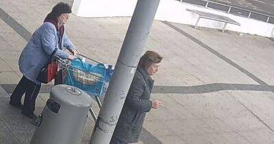 Police want to speak to these two women after shopping bag stolen - www.manchestereveningnews.co.uk - Manchester