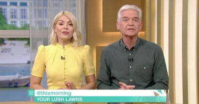 Phillip Schofield to host This Morning solo as Holly Willoughby confirms she's leaving ITV studio early - www.dailyrecord.co.uk