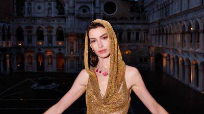 Anne Hathaway Is Back in Her Haute Hoods - www.glamour.com - Berlin - city Venice