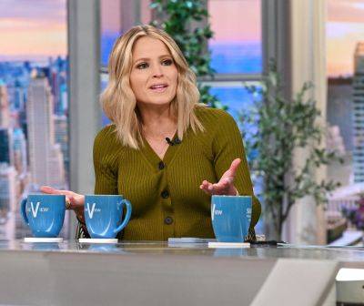 ‘The View’ Cuts Live Audio Over Sara Haines’ NSFW Comment That Hilariously Shocks Co-Hosts - etcanada.com