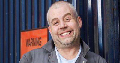 Cliff Parisi: where is Minty Peterson from EastEnders now? - www.msn.com