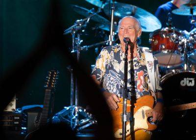 Jimmy Buffett Hospitalized, Forced To Reschedule Show Due To Medical Condition Needing ‘Immediate Attention’ - etcanada.com - California - Mexico - Bahamas - South Carolina - Boston - county Gulf