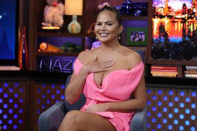 Chrissy Teigen Reacts To Fans Wanting Her To Join ‘Real Housewives’ - etcanada.com - New York