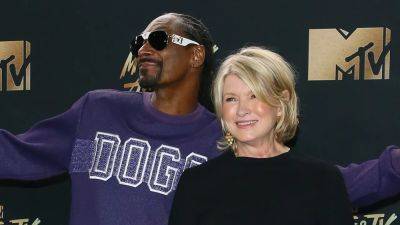 Martha Stewart hasn't heard from Snoop Dogg after Sports Illustrated Swimsuit cover - www.foxnews.com - New York