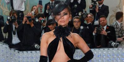 Jennifer Lopez Stuns at Met Gala 2023! - www.justjared.com - New York