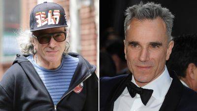 Daniel Day-Lewis photographed in NYC for first time in years after retiring from acting - www.foxnews.com - Hollywood - New York - Greece - Athens, Greece