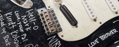Smashed Kurt Cobain guitar sells at auction for over ten times its estimate - completemusicupdate.com - New York