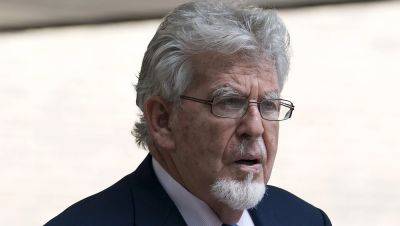 Rolf Harris Dies: Disgraced TV Star Was 93 - deadline.com - Australia - Britain - county Hall