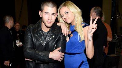 Nick Jonas Opened Up About a Traumatic Duet With Kelsea Ballerini That Led Him to Therapy - www.glamour.com