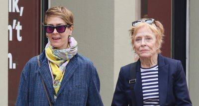 Sarah Paulson & Partner Holland Taylor Hold Hands During Walk Around NYC - www.justjared.com - USA - New York - Taylor - county Story - city Holland, county Taylor - county Hand