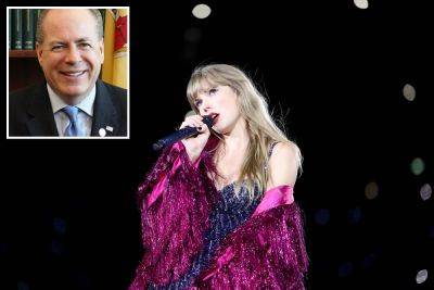 NJ official got sought-after Taylor Swift MetLife tickets via form not available to public: report - nypost.com - Taylor - New Jersey - county Swift