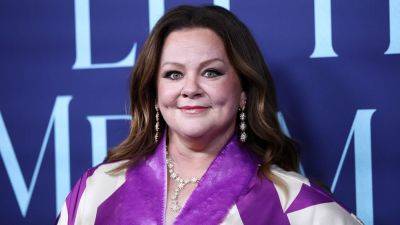 Melissa McCarthy Shares Why She Can't Watch 'Gilmore Girls' in Her Own Home - www.etonline.com - parish St. James