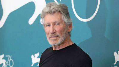 Roger Waters Under Investigation in Berlin After Firing Fake Machine Gun – Dressed as Nazi – on Stage (Video) - thewrap.com - Britain - Germany - Berlin - Israel