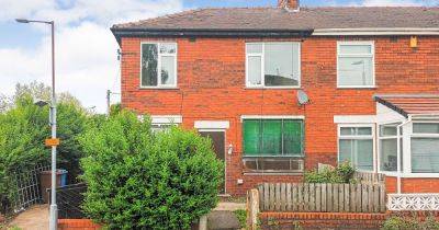Real life Coronation Street house up for sale - it could be yours for £80k - www.manchestereveningnews.co.uk - Manchester - county Denton