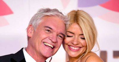 The recent controversies that have plagued Phillip Schofield - www.msn.com