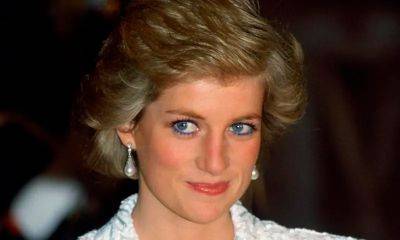 Princess Diana’s signature electric blue eyeliner is making a comeback: See Pics - us.hola.com