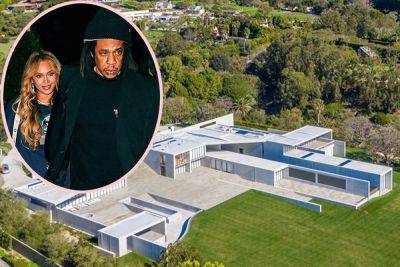 Fans REALLY Hate Beyoncé & Jay-Z's New $200 Million Home! - perezhilton.com - USA - California - county Love