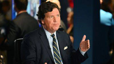 FBI’s Tucker Carlson Leak Investigation Targets Home of Former Deadspin Writer With Search Warrant - thewrap.com - Florida - county Bay